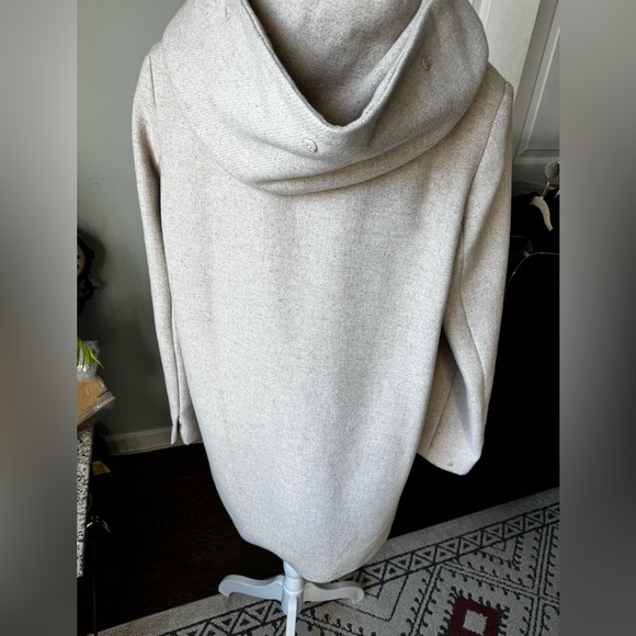 MANGO mixed blend coat.Size Medium.
Color light beige. - Picture 13 of 16